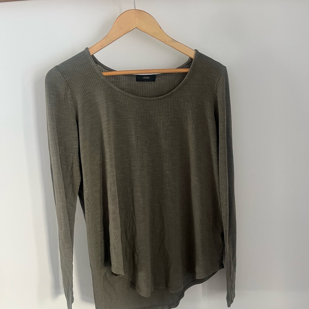 Studio Olive Green Relaxed Blouse with Long Sleeves